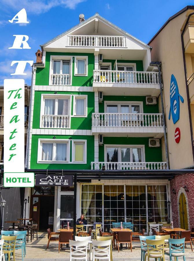 Art Theatre Caffe Hotel Struga Exterior photo